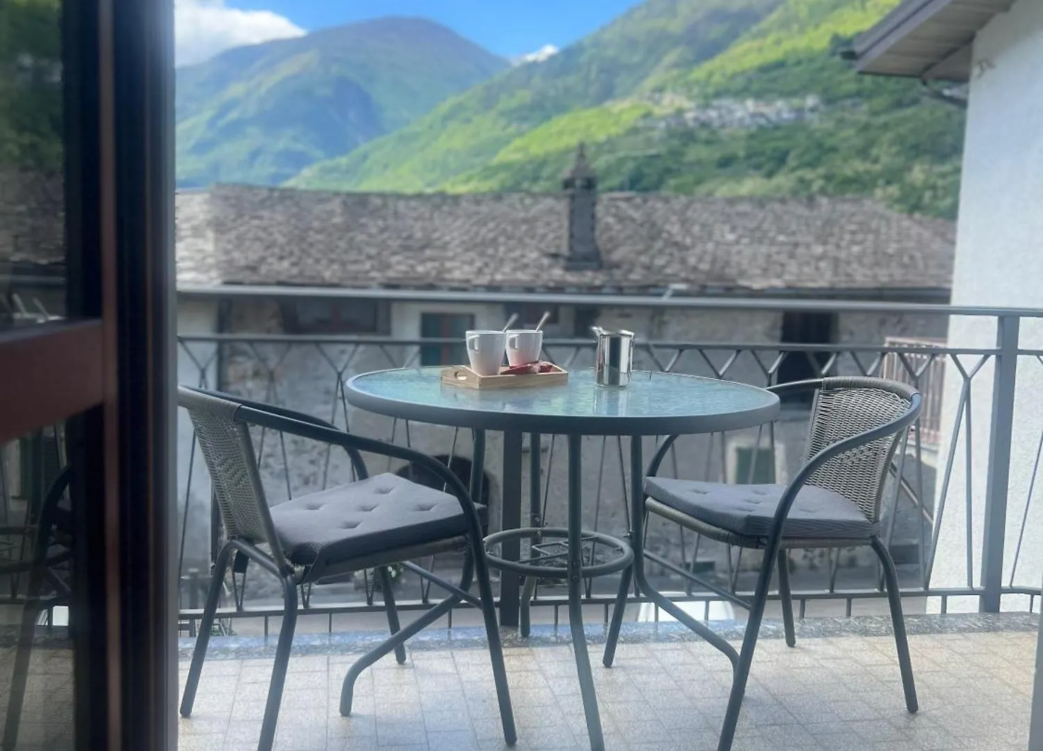 اتصالات Casa Stavello 